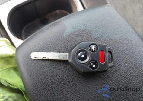 2013 Subaru Outback 2.5I Premium from USA, damaged, VIN 4S4BRCCC2D3223470